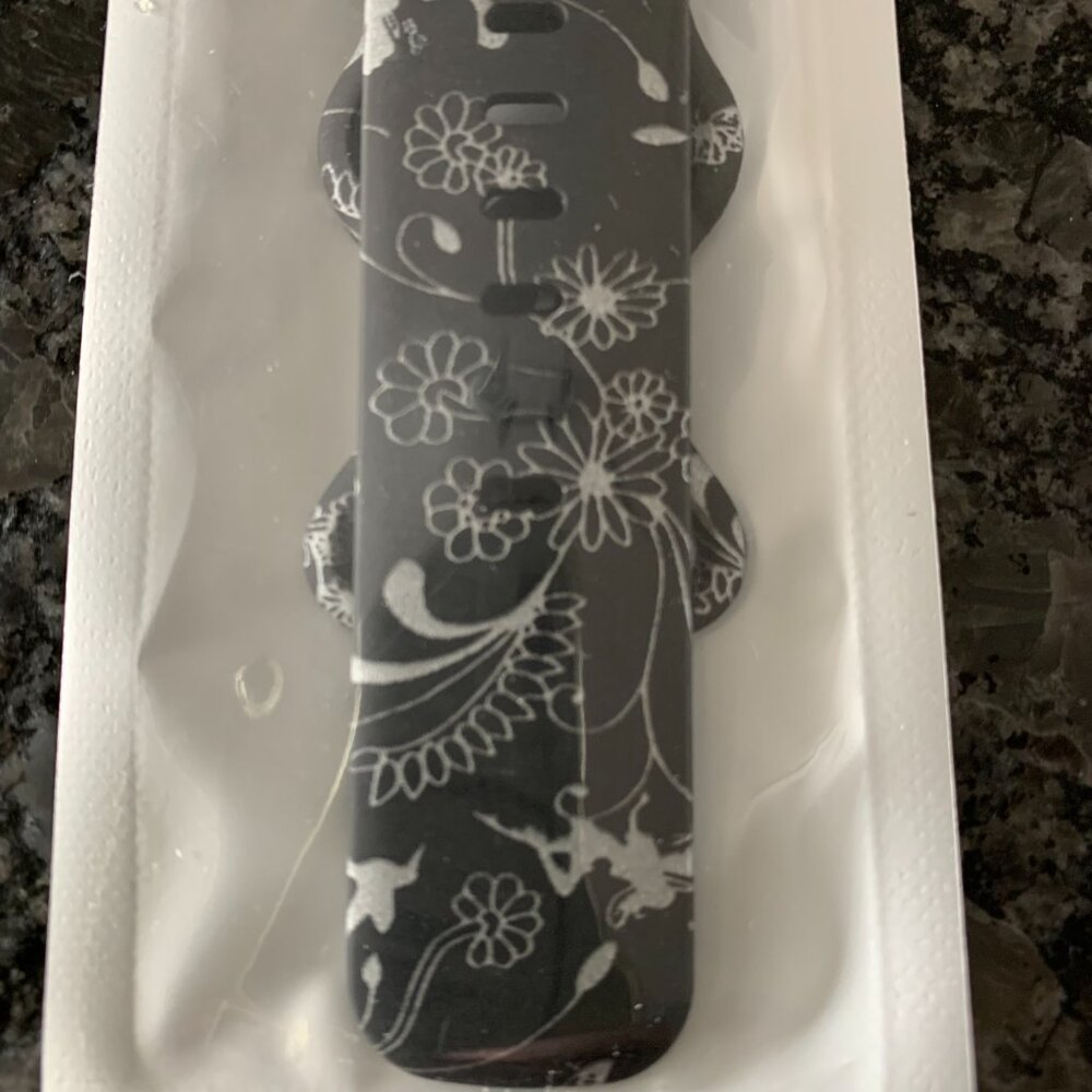Watch Band for Fitbit Charge 5/6 - Picture 2 of 3